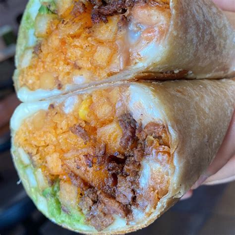 Order online I Mega Burrito.